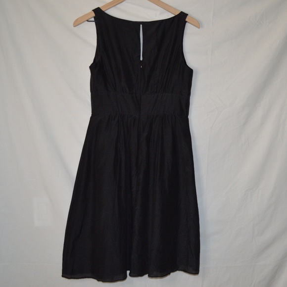 WHBM Ruffle V Neck Silk Blend Black Dress Sz 6 - Picture 4 of 6
